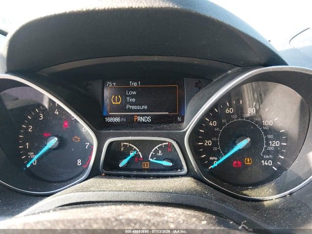 2017 FORD ESCAPE SE 7
