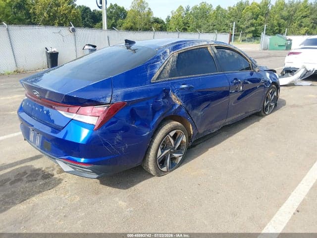 2023 HYUNDAI ELANTRA SEL 4