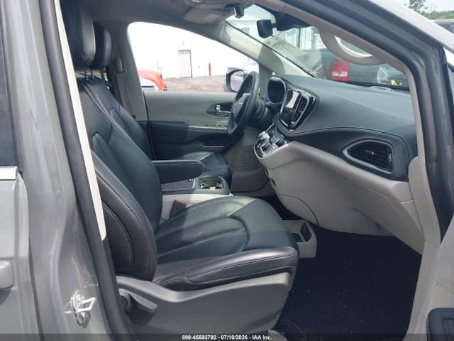 2023 CHRYSLER PACIFICA HYBRID TOURING L 5