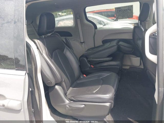 2023 CHRYSLER PACIFICA HYBRID TOURING L 8