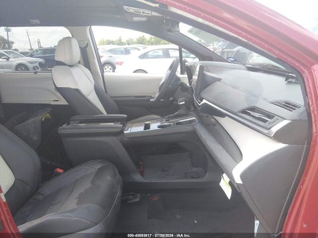 2026 TOYOTA SIENNA LIMITED 5