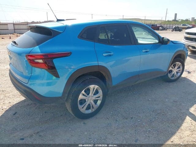 2026 CHEVROLET TRAX FWD LS 4