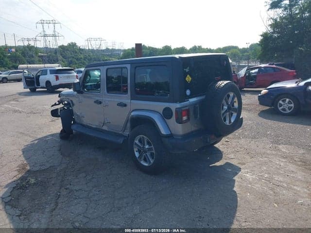 2020 JEEP WRANGLER UNLIMITED SAHARA 4X4 3
