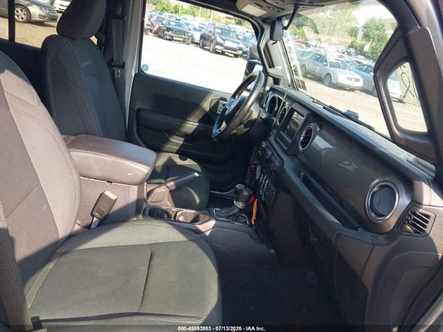 2020 JEEP WRANGLER UNLIMITED SAHARA 4X4 5
