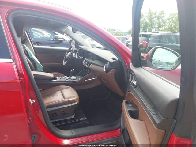2021 ALFA ROMEO STELVIO AWD 5