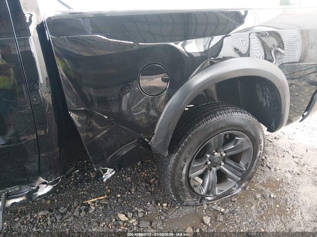 2022 RAM 1500 CLASSIC WARLOCK 4X4 6'4 BOX 17