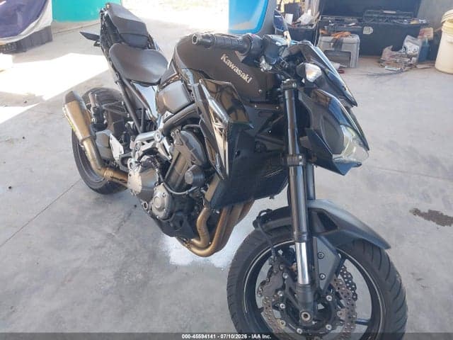 2017 KAWASAKI ZR900 - 1