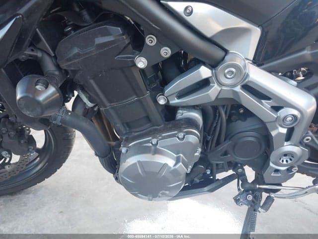2017 KAWASAKI ZR900 9