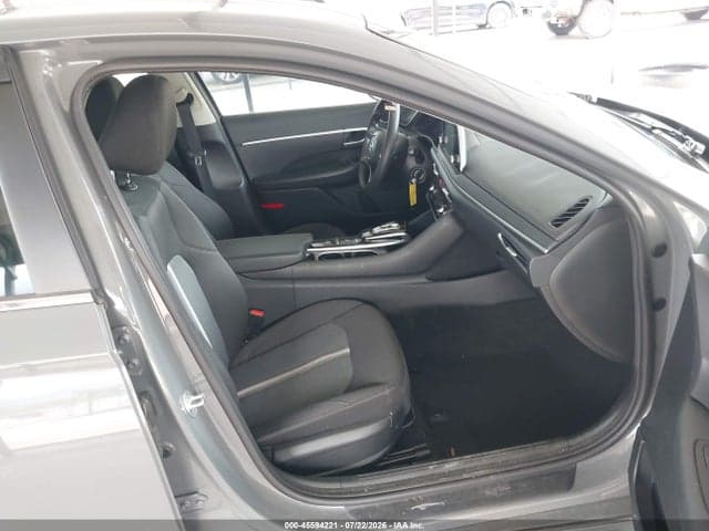 2020 HYUNDAI SONATA SE 5