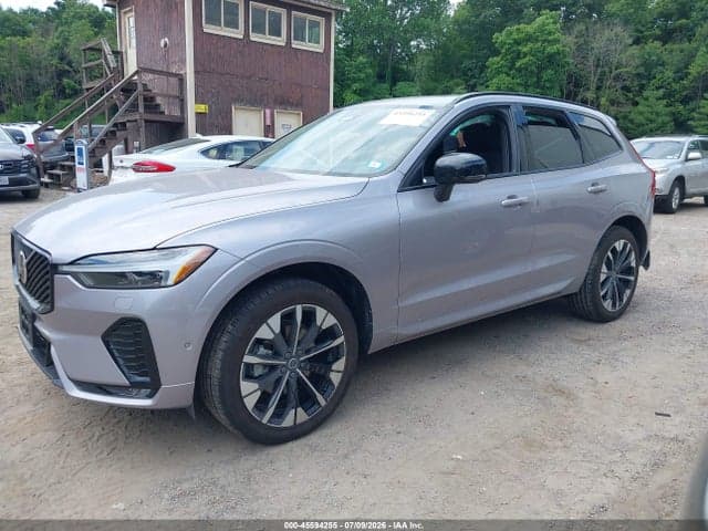2026 VOLVO XC60 B5 PLUS 2