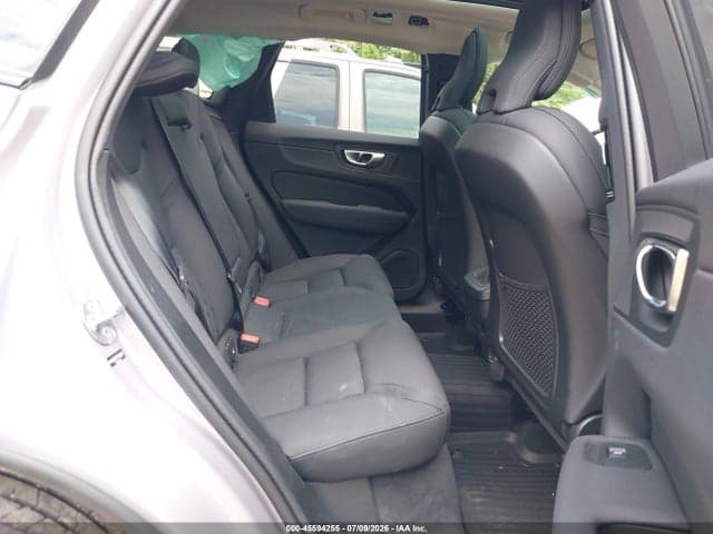 2026 VOLVO XC60 B5 PLUS 8