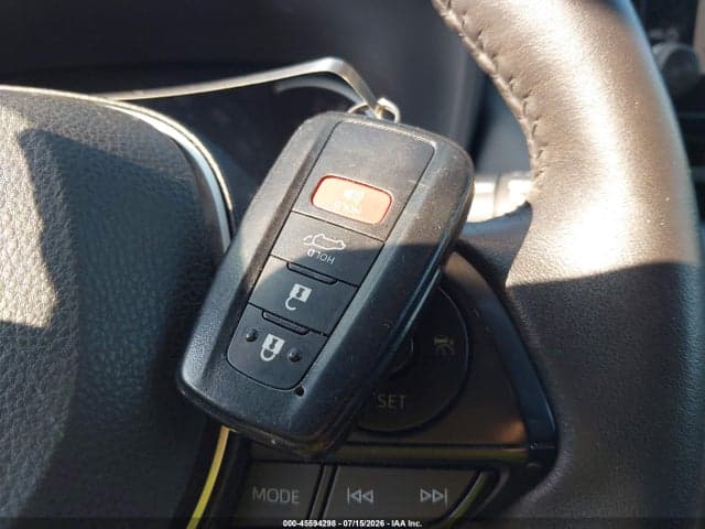 2024 TOYOTA RAV4 XLE 11