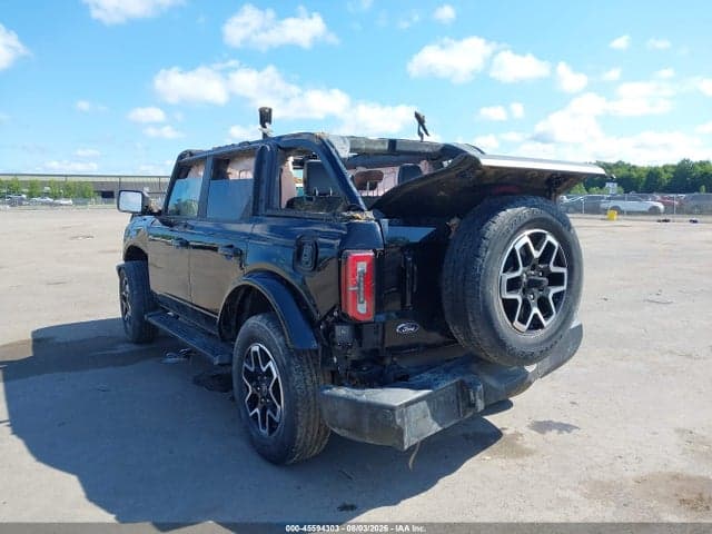 2023 FORD BRONCO OUTER BANKS 3