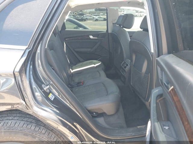 2018 AUDI Q5 8