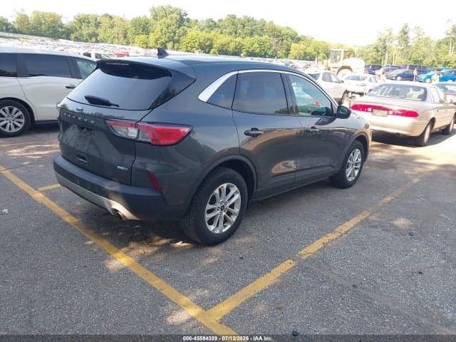 2020 FORD ESCAPE SE 4