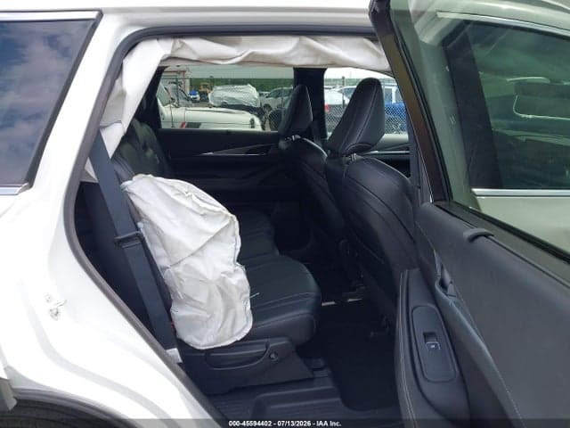 2024 INFINITI QX60 LUXE AWD 8