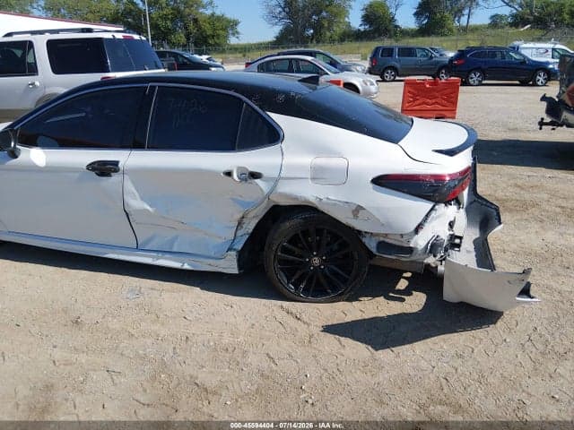 2021 TOYOTA CAMRY XSE HYBRID 6