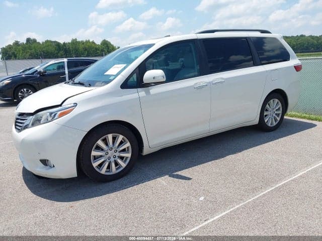 2017 TOYOTA SIENNA LIMITED PREMIUM 7 PASSENGER 2