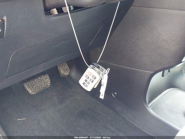 2017 TOYOTA SIENNA LIMITED PREMIUM 7 PASSENGER 11