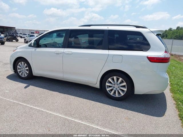 2017 TOYOTA SIENNA LIMITED PREMIUM 7 PASSENGER 3