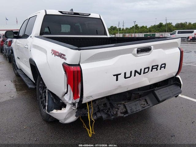 2022 TOYOTA TUNDRA SR5 3