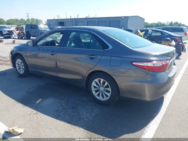 2017 TOYOTA CAMRY LE 3