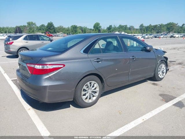 2017 TOYOTA CAMRY LE 4