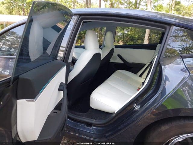 2025 TESLA MODEL 3 LONG RANGE ALL-WHEEL DRIVE 8