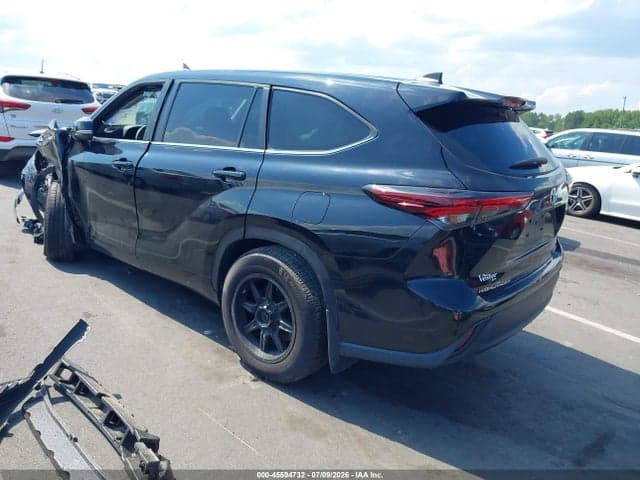 2024 TOYOTA HIGHLANDER LE 3
