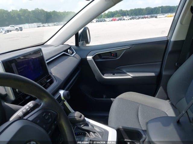 2024 TOYOTA RAV4 LE 5