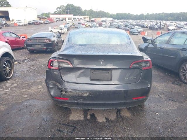 2022 TESLA MODEL 3 16