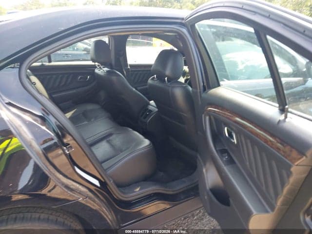 2018 FORD TAURUS LIMITED 8