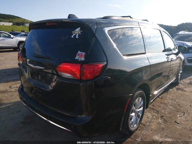 2017 CHRYSLER PACIFICA TOURING-L 4