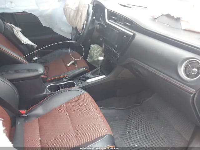 2017 TOYOTA COROLLA SE 5