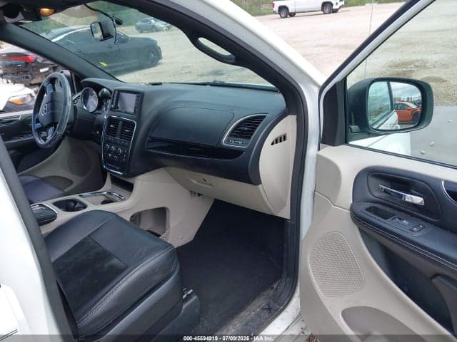 2017 DODGE GRAND CARAVAN SXT 5