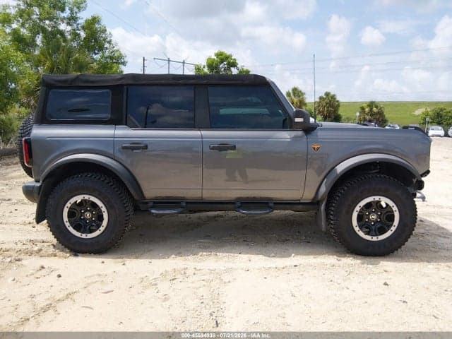 2022 FORD BRONCO BADLANDS 14