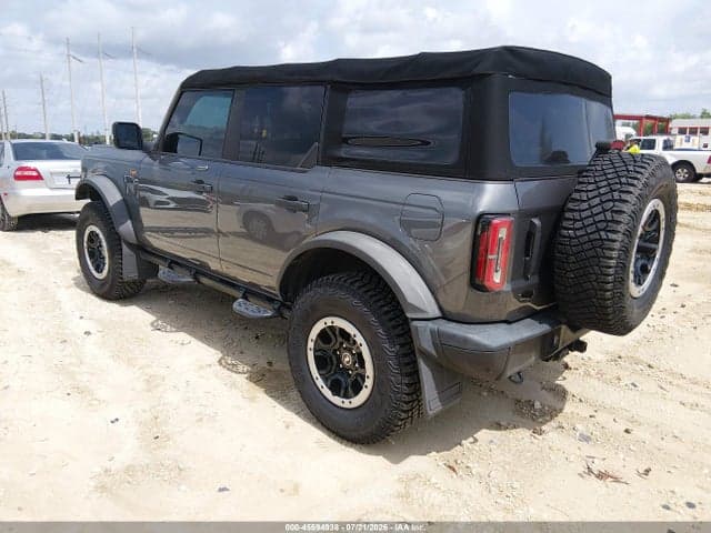 2022 FORD BRONCO BADLANDS 3