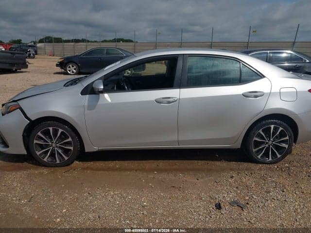 2017 TOYOTA COROLLA SE 14
