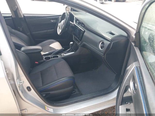 2017 TOYOTA COROLLA SE 5