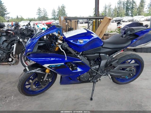 2025 YAMAHA YZFR7 2