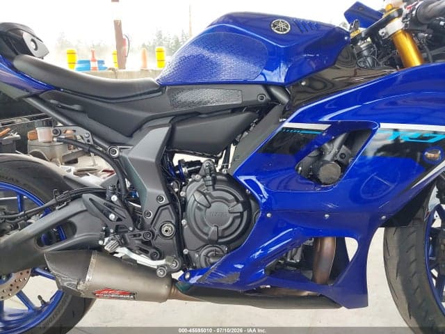 2025 YAMAHA YZFR7 8