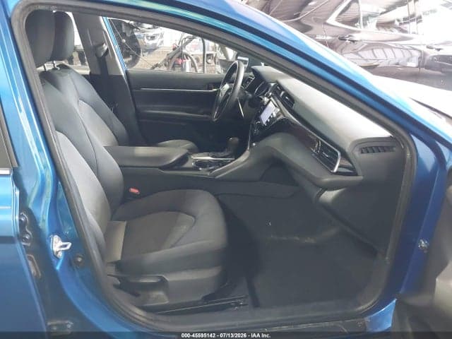 2020 TOYOTA CAMRY LE 5
