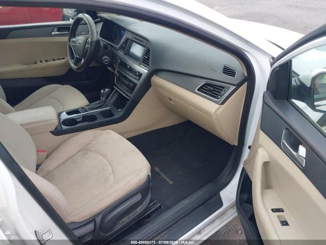 2017 HYUNDAI SONATA SE 5