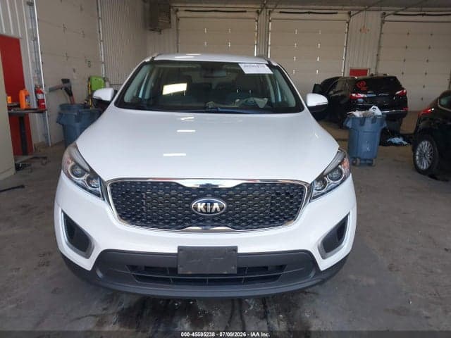 2018 KIA SORENTO 2.4L LX 12