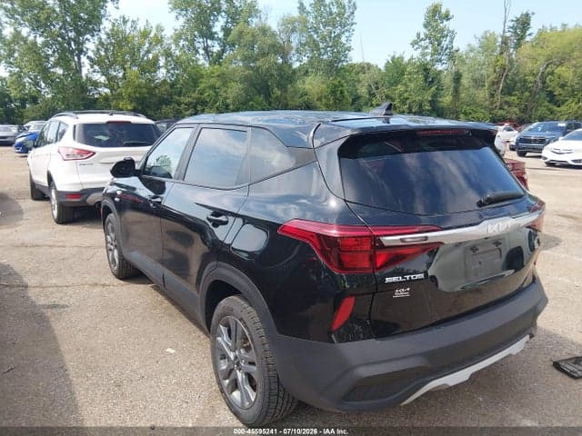 2023 KIA SELTOS LX 3