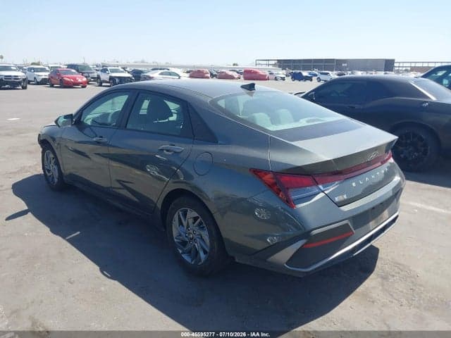 2024 HYUNDAI ELANTRA SEL 3