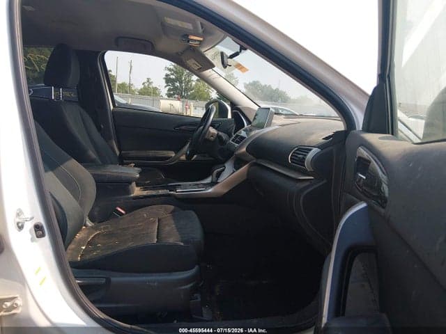 2018 MITSUBISHI ECLIPSE CROSS SE 5