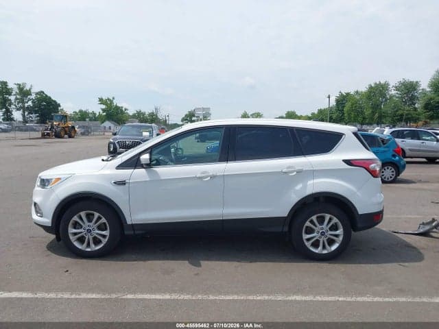 2017 FORD ESCAPE SE 14