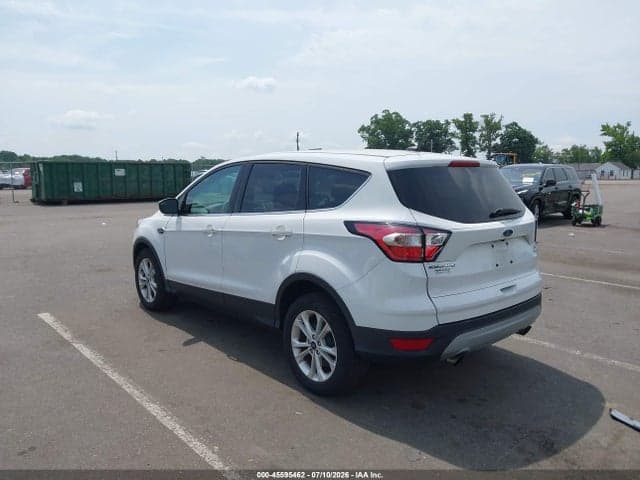 2017 FORD ESCAPE SE 3