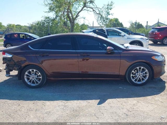 2019 FORD FUSION SE 13
